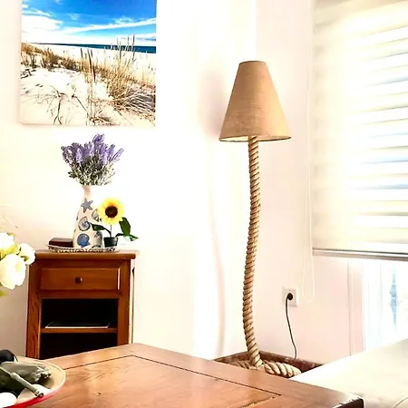 Apartment Lovely Near The & Of Arts And Sciences Valencia