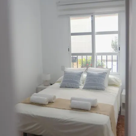 Apartment Lovely Near The & Of Arts And Sciences *